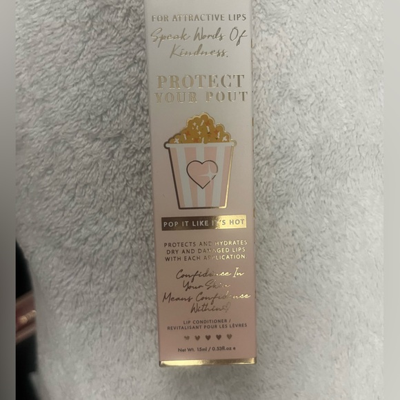 P. Louise Lip Conditioner - Picture 2 of 4